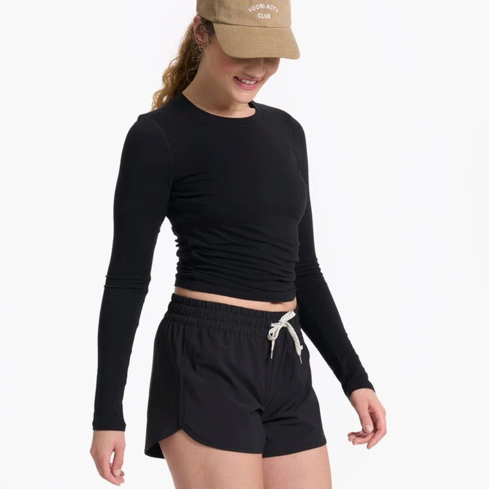 Vuori Long-Sleeve Coast Crop Crew (Black, XS) - Women's Cotton Top
